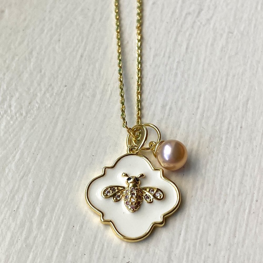 New Queen Bee Necklace
